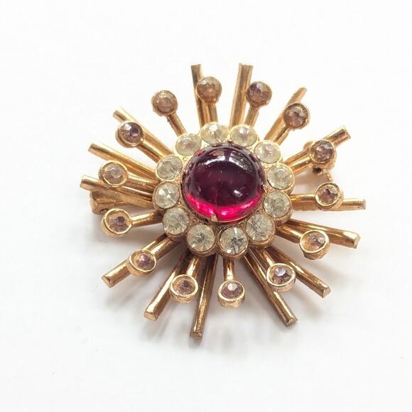 Vintage Gold Tone Glass Rhinestone Atomic Sunburst Collectible 1950s Brooch - Picture 1 of 3